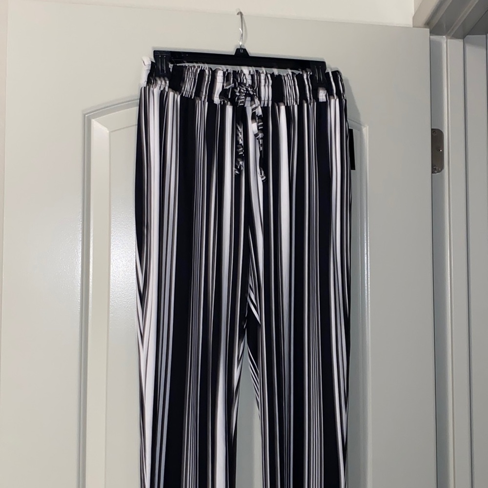 Women’s loose fit pants - Picture 3 of 9